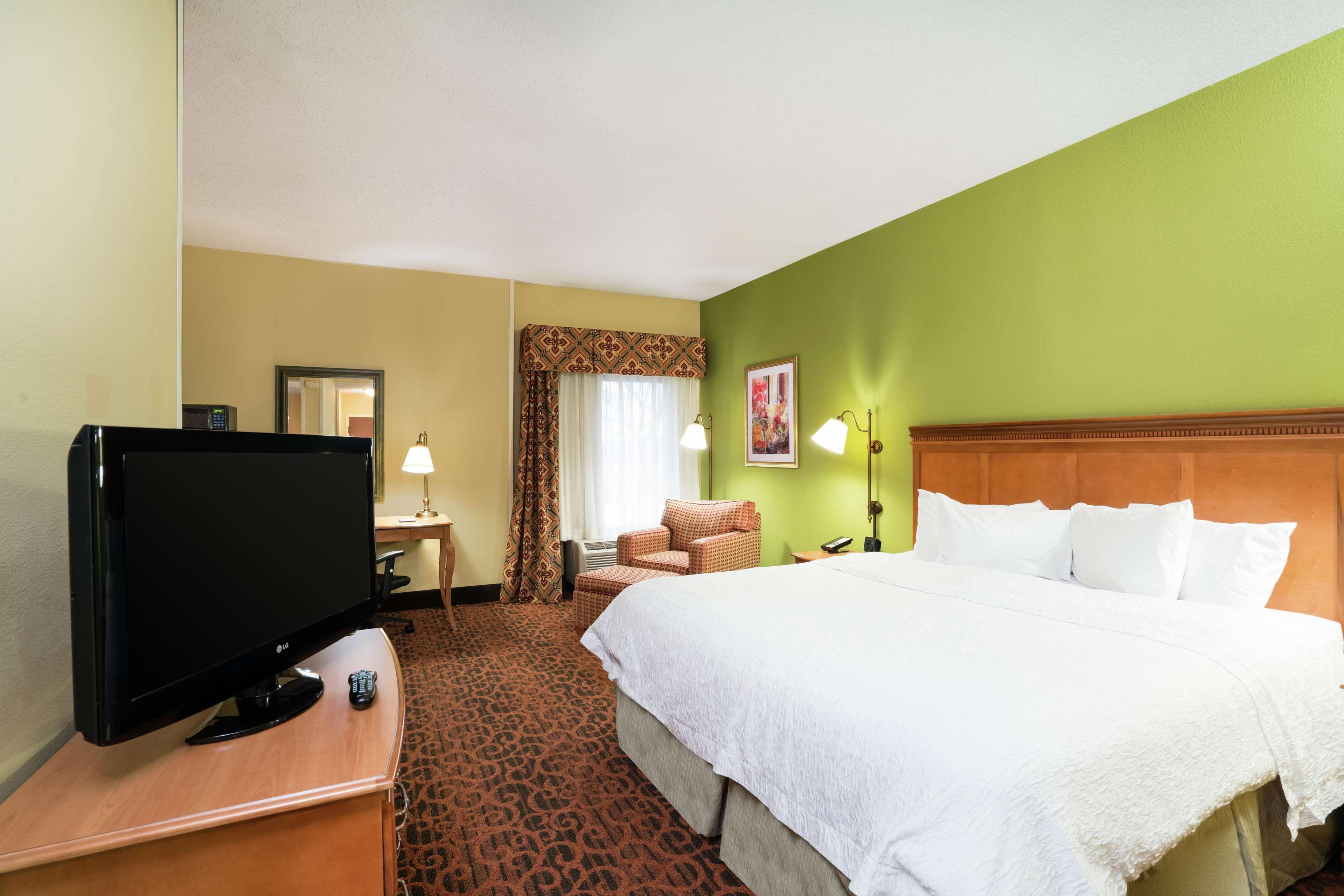 Hampton Inn Бардстаун Екстериор снимка