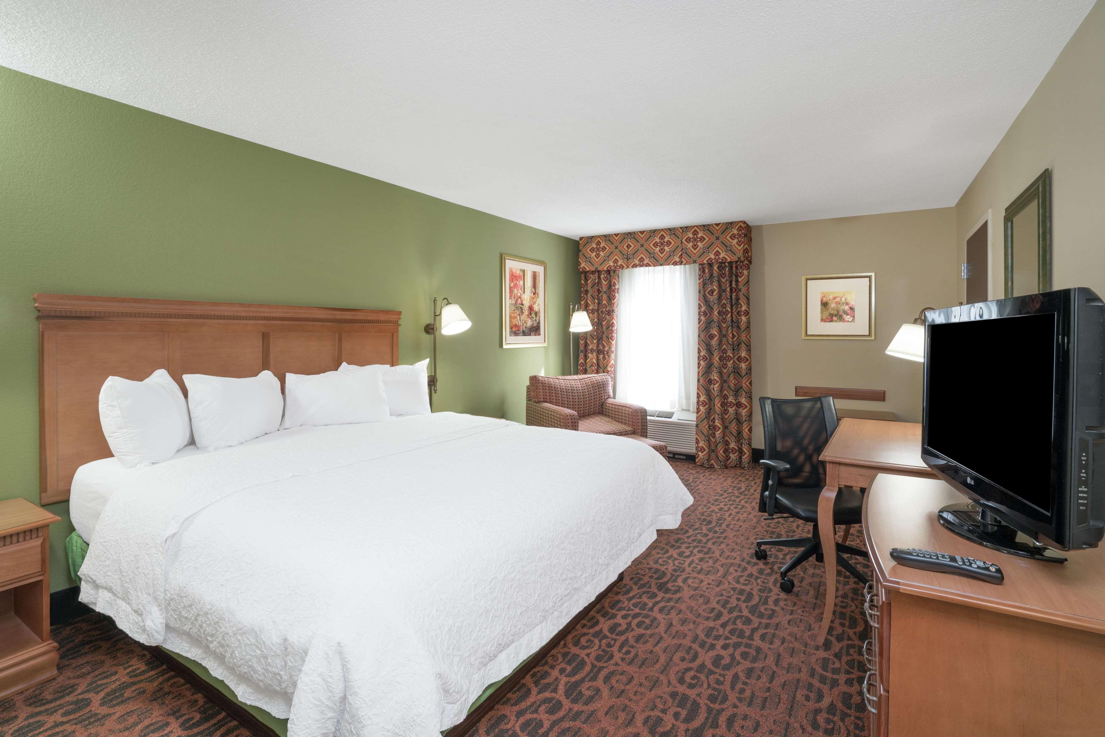 Hampton Inn Бардстаун Екстериор снимка