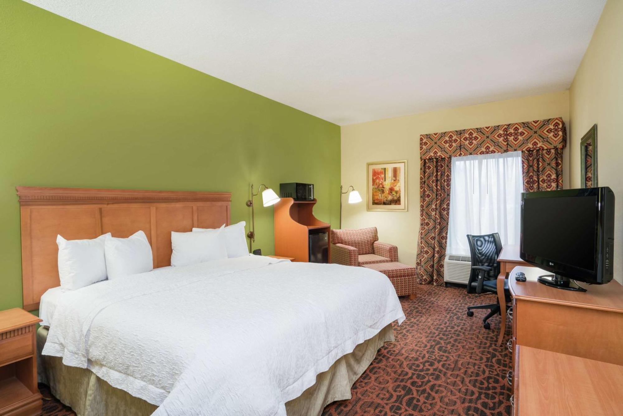 Hampton Inn Бардстаун Екстериор снимка