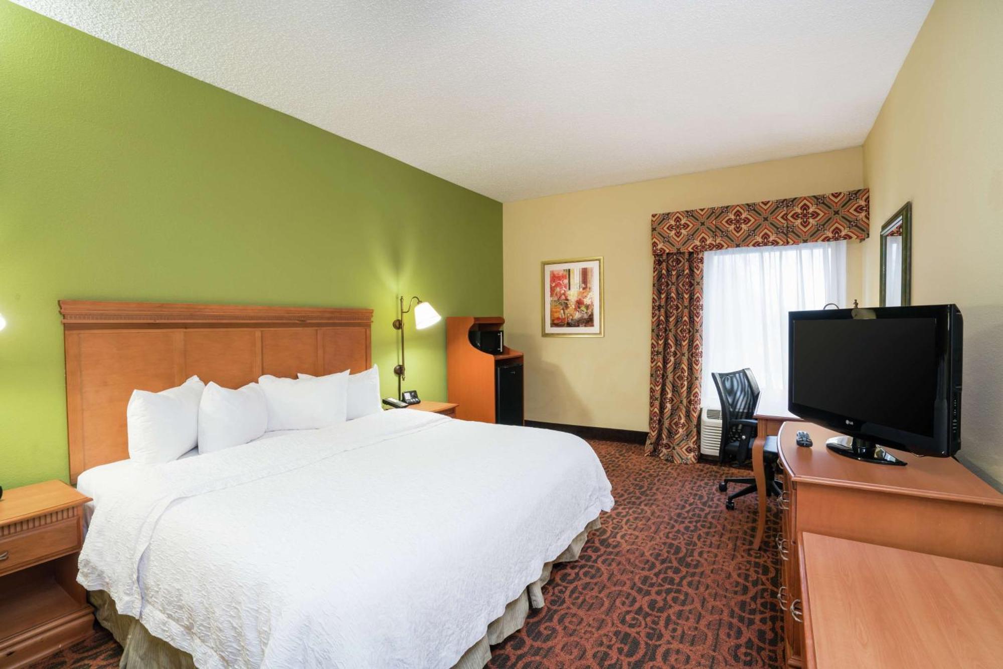 Hampton Inn Бардстаун Екстериор снимка