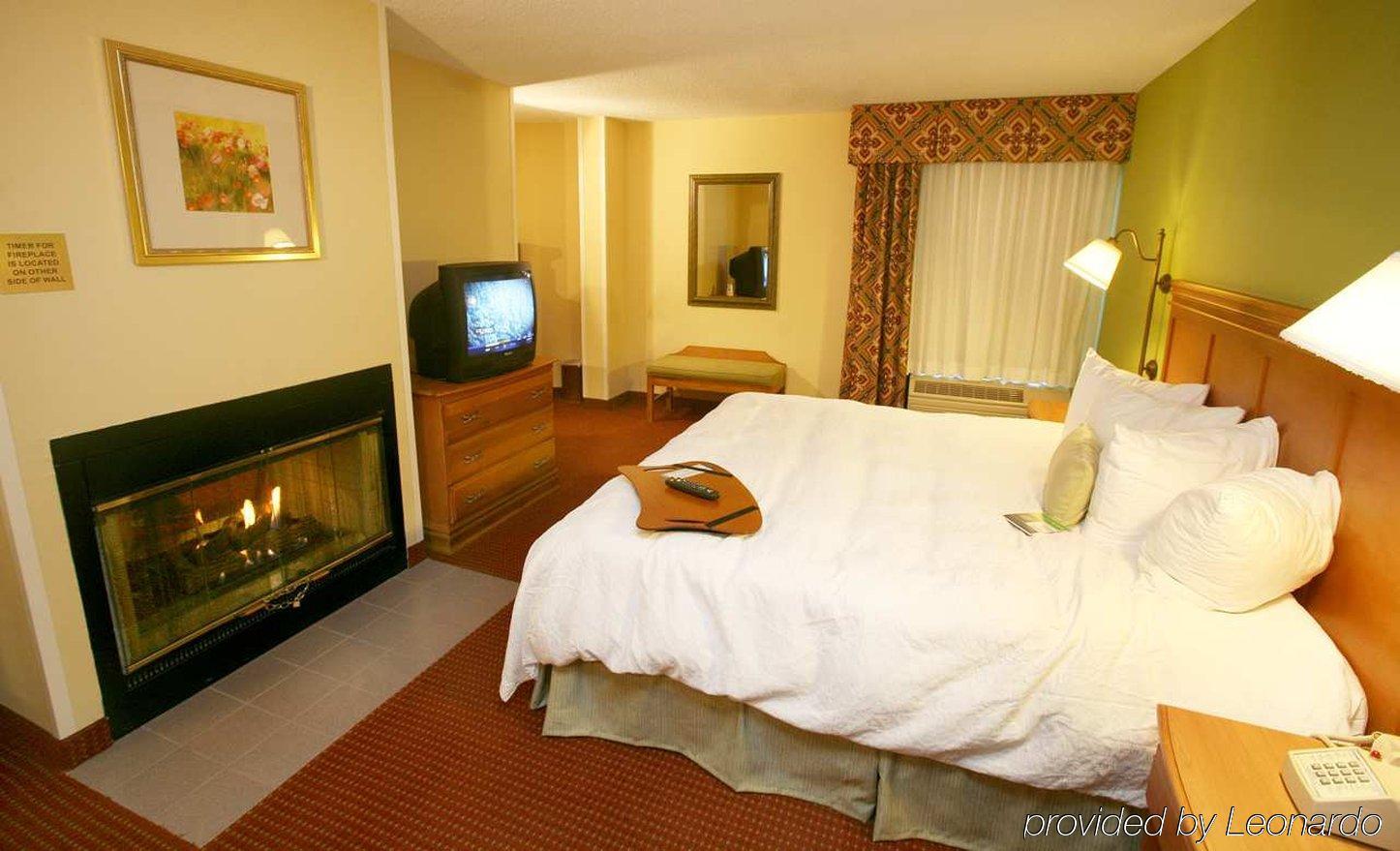 Hampton Inn Бардстаун Стая снимка